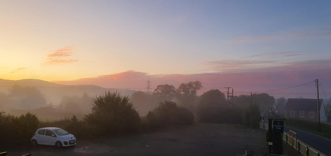 Tafarn Y Waen - Guesthouse St Asaph Bagian luar foto